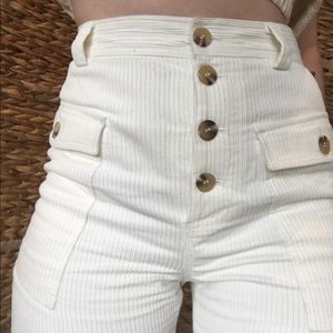 White high wasted cropped wide leg cords 😍